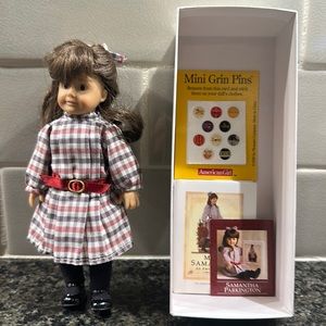 American girl mini doll 1st edition, Samantha
